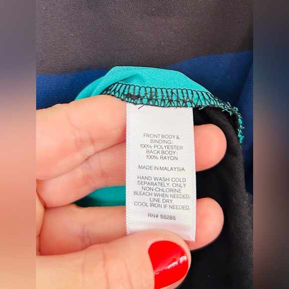 Express Women’s Colorblock Striped Back Zipper Accent Sleeveless Blouse Size XS - Picture 6 of 9